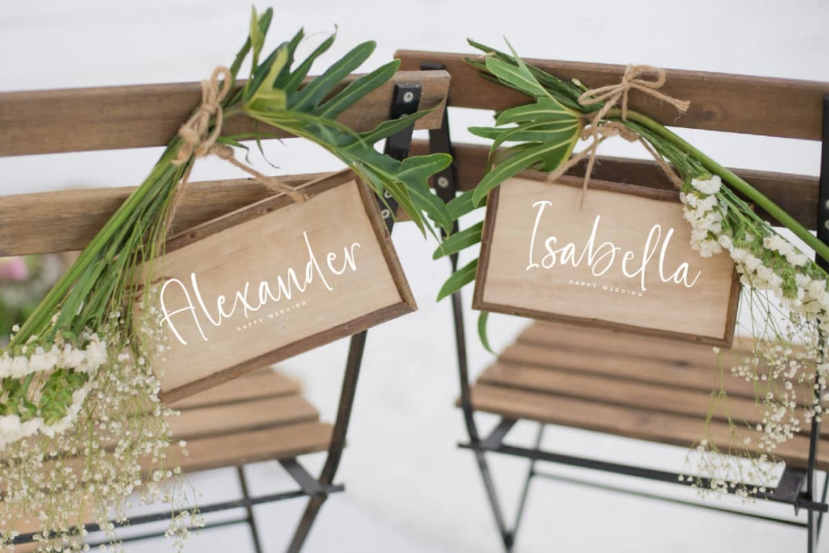 Paradise Daybreak - Handwritten Script Font font preview 8
