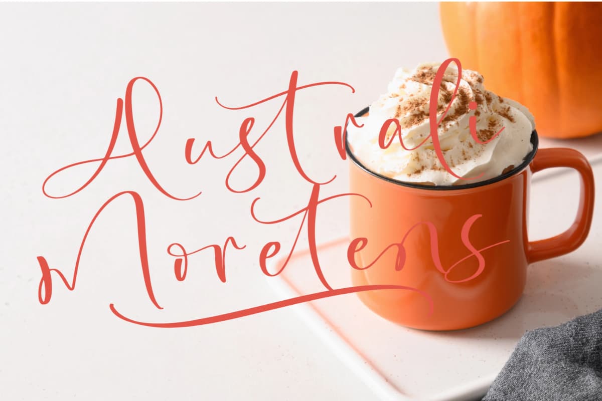 Preview 3 for Aquatic Mystiqu - Stylish Handwritten Font