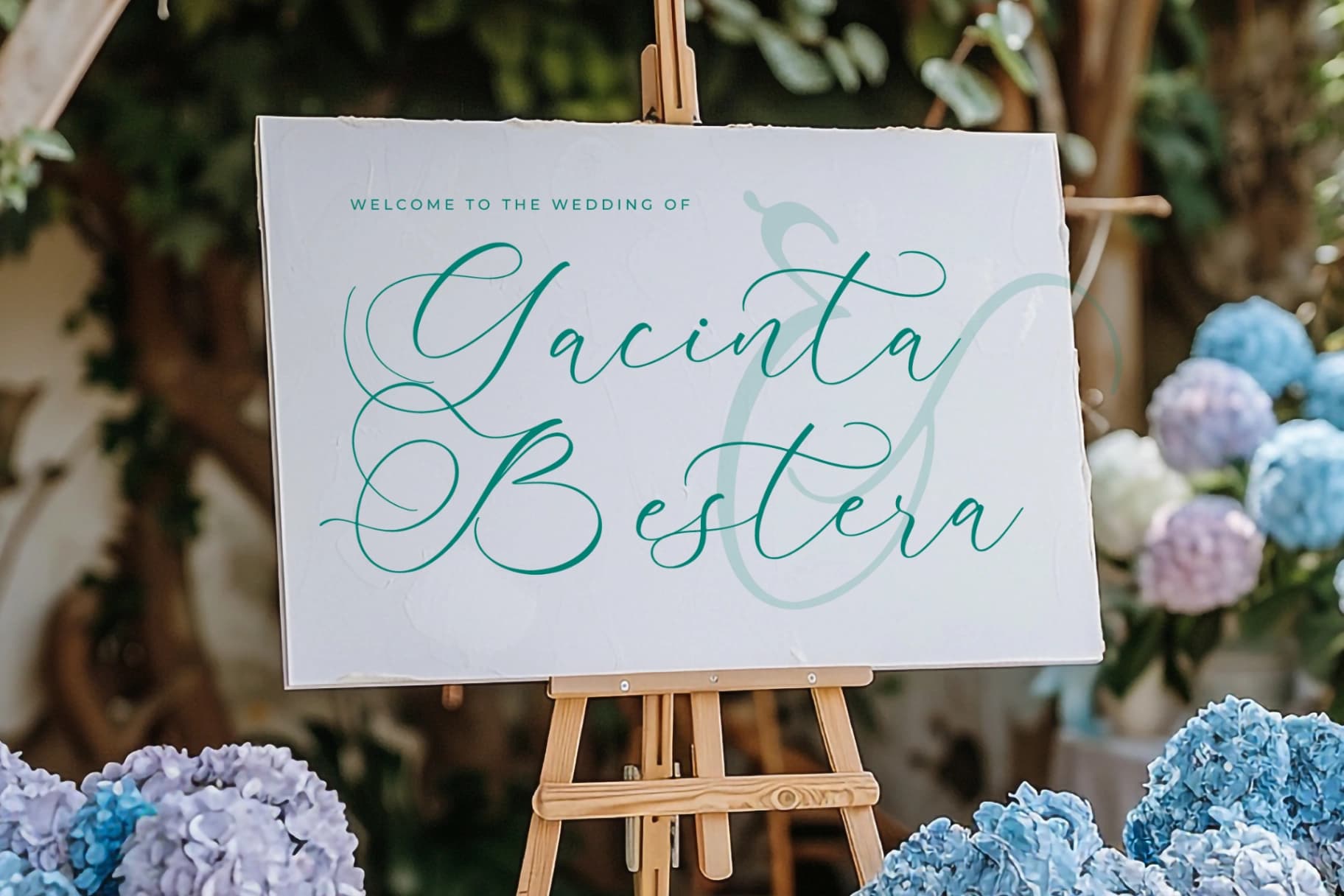 Preview 3 for Avonta Qintani - Stylish Calligraphy Font