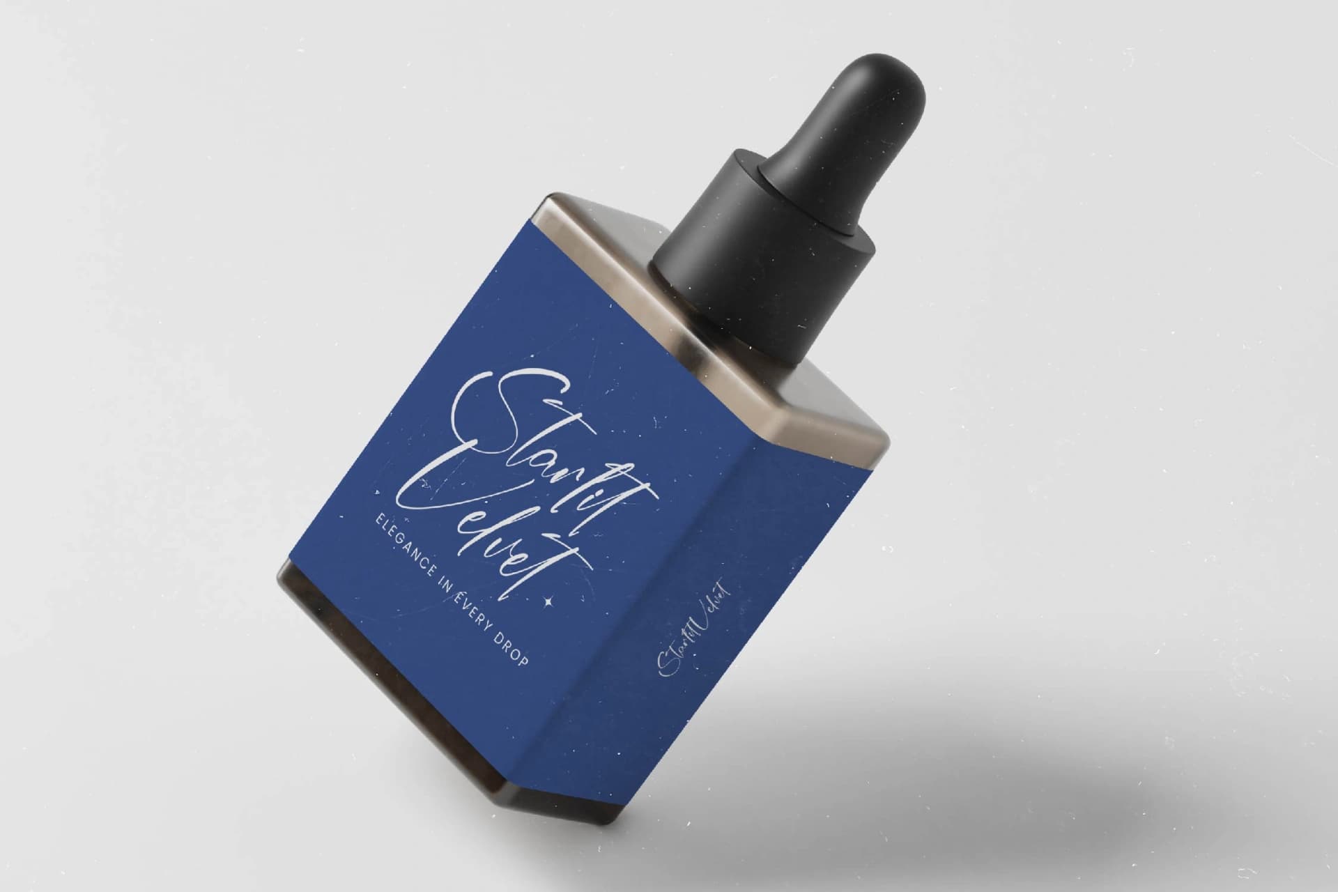 Preview 12 for Giuletta Antonela - Stylish Handwritten Font