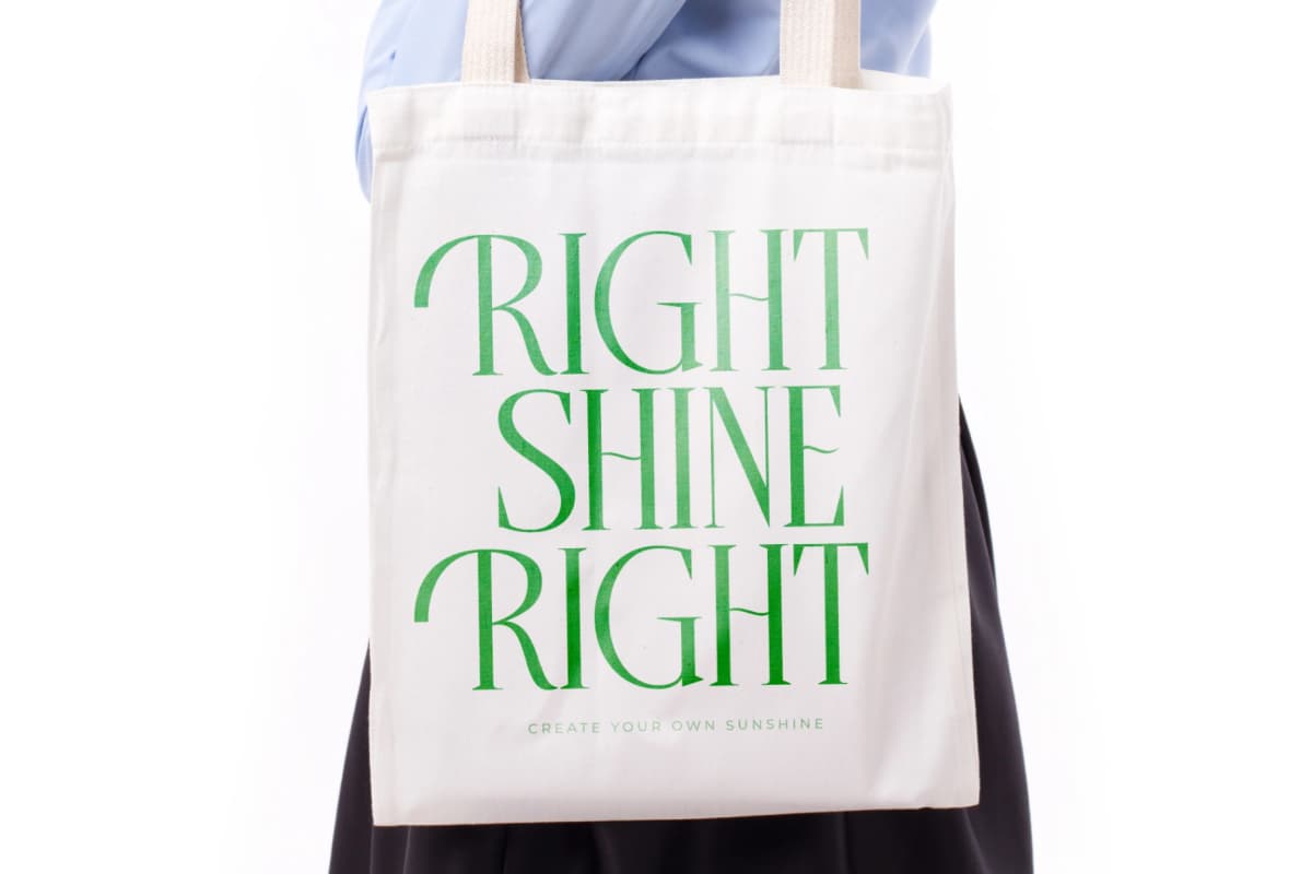 Preview 2 for Belhinco - Display Serif Font