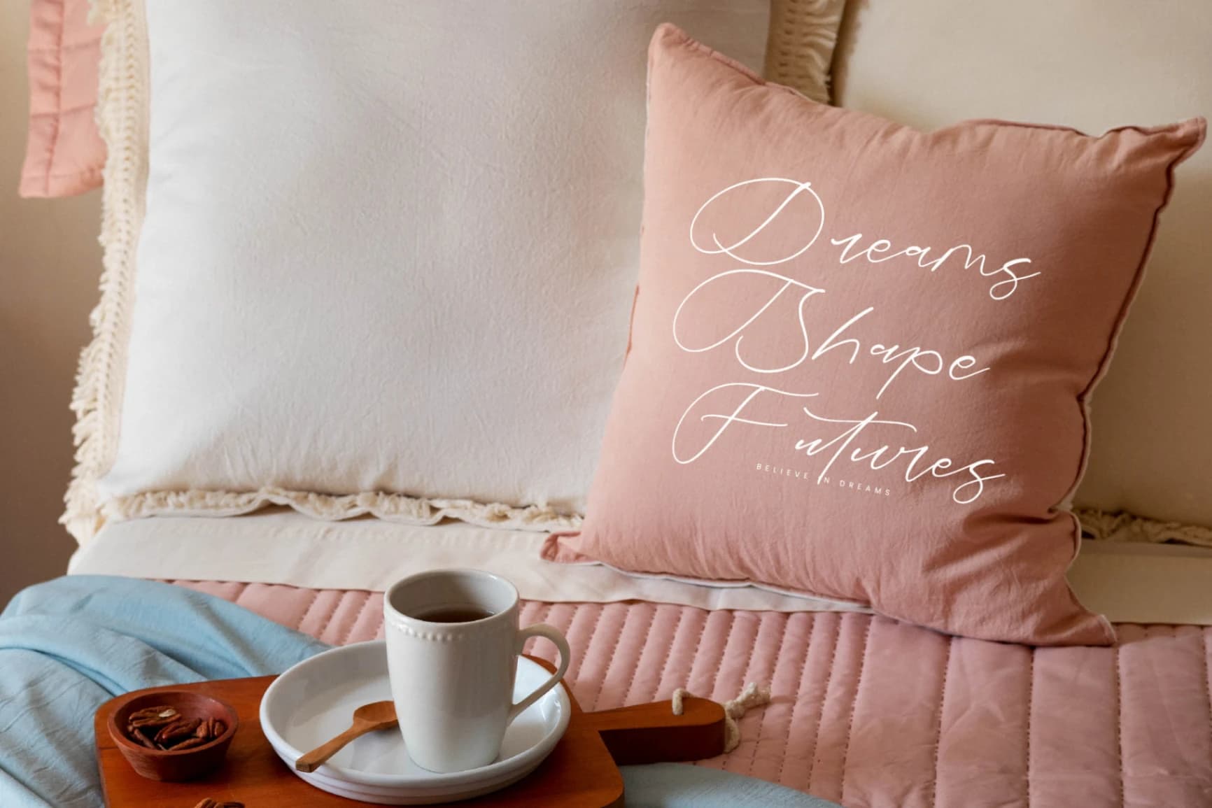 Preview 17 for Buterlife Majestic - Elegant Handwritten Script