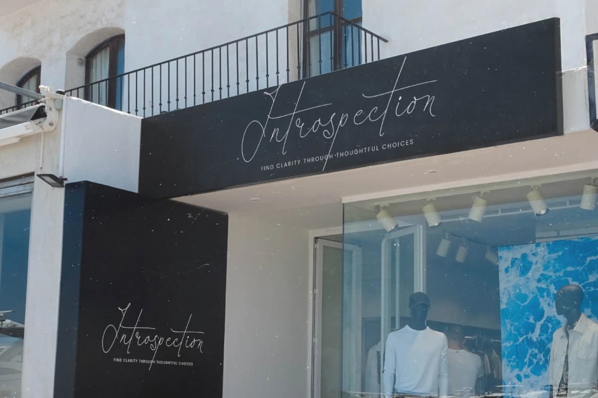 Santiago Portale - Stylish Signature Font font preview 17