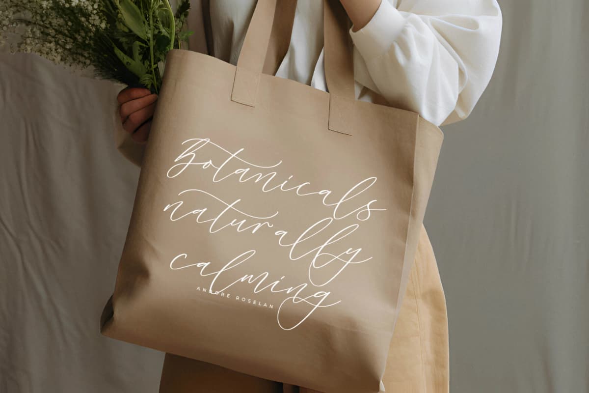 Andore Roselan - Elegant Calligraphy Script font preview 14