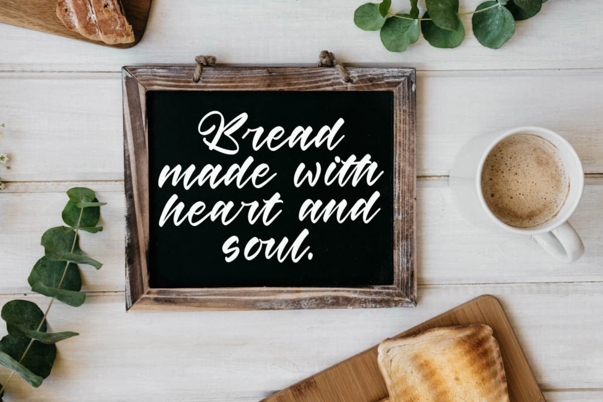 Winds Rolling - Bold Calligraphy Script Font font preview 12