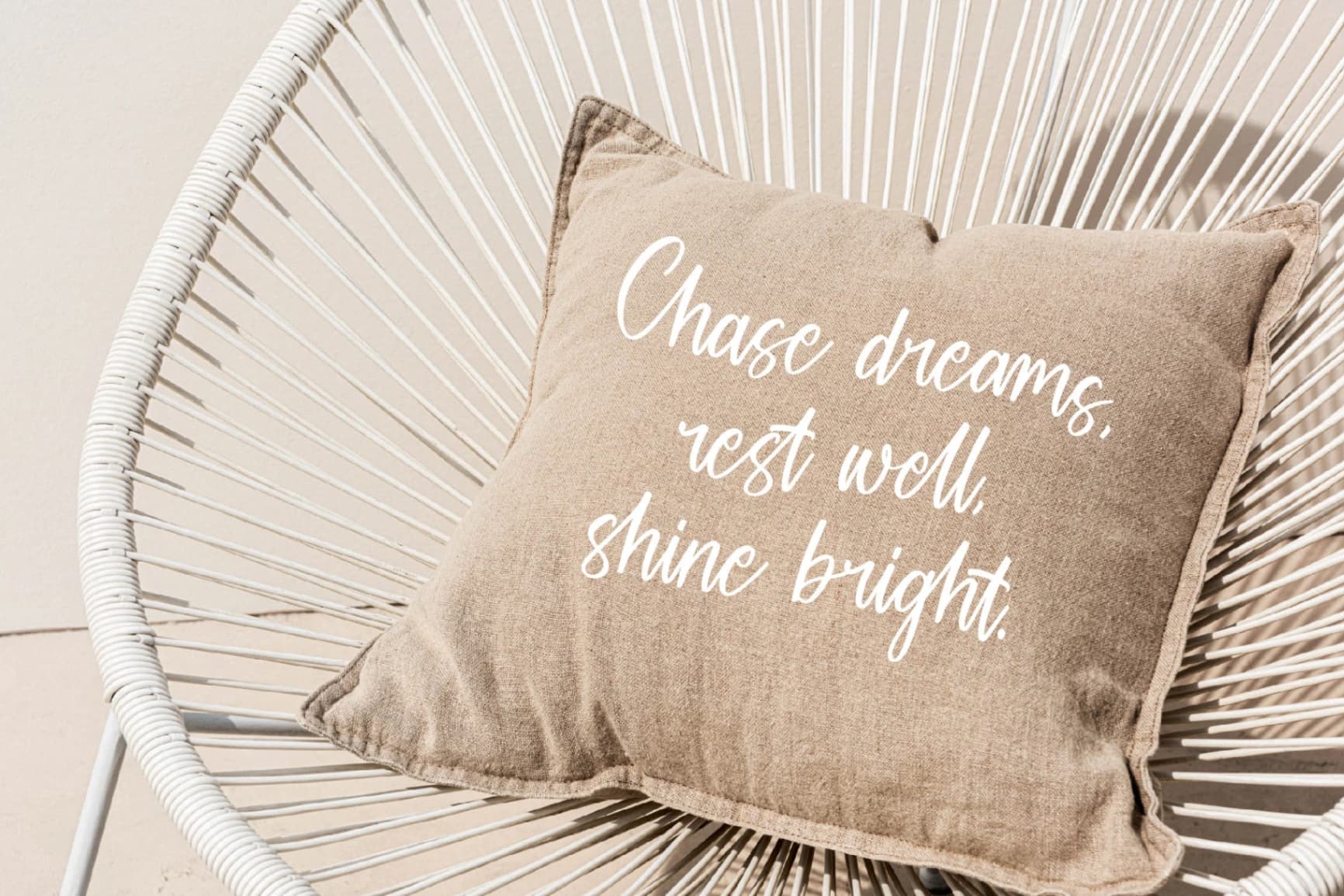 Preview 2 for Nostalgic Frames - Handwritten Script Font