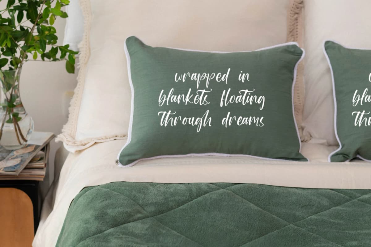 Rhythm Darling - Modern Handwritten Script font preview 15