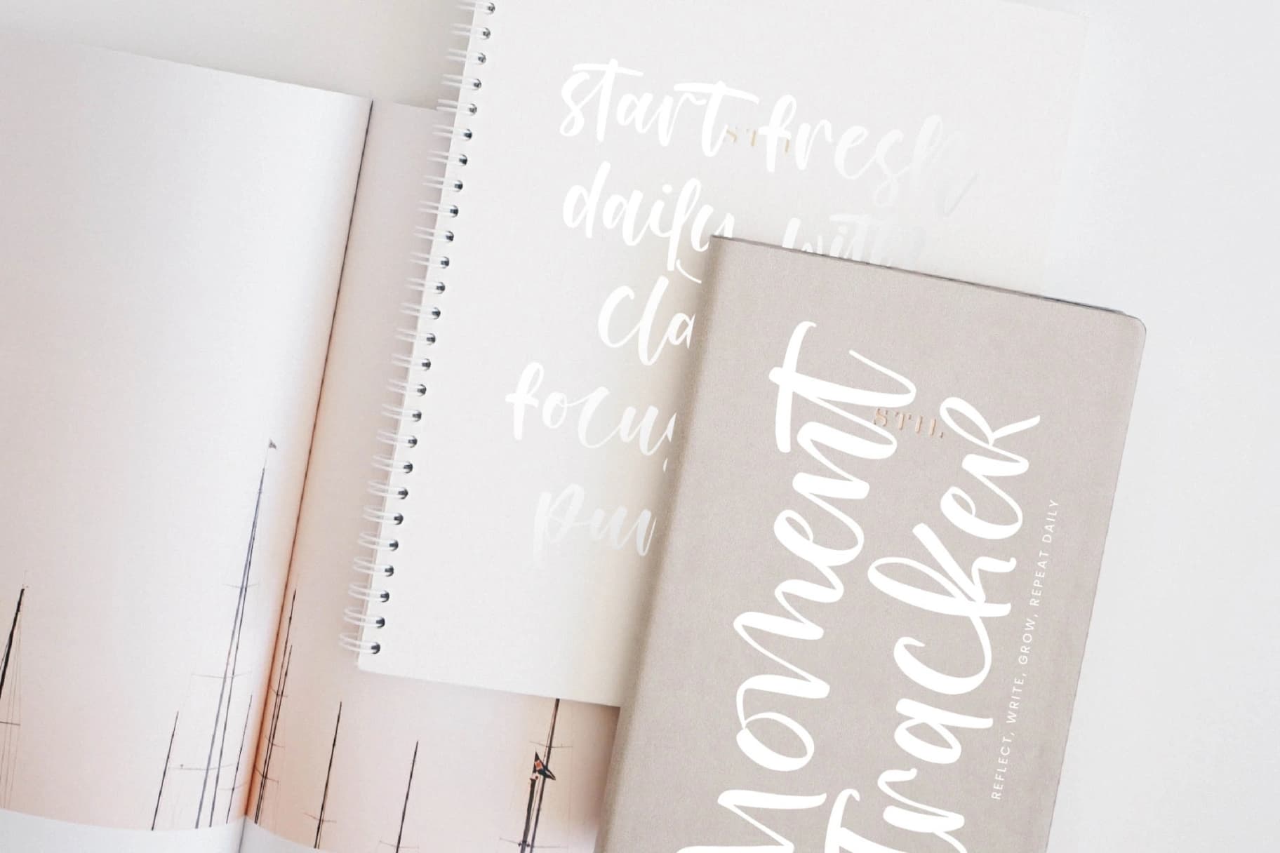 Preview 17 for Smiling Daisy - Modern Handwritten Font