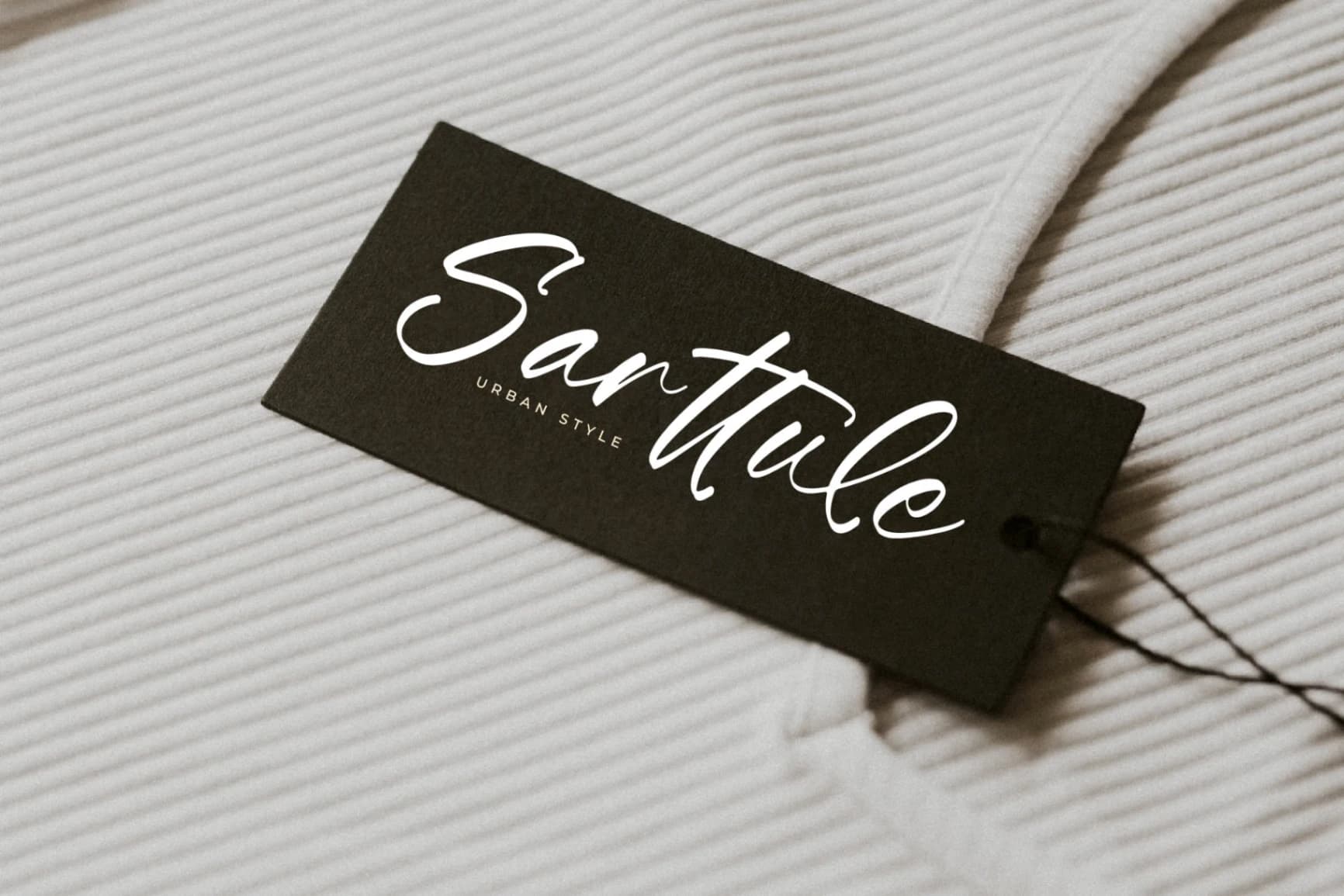 Preview 4 for Gatmoley – Modern Handwritten Font