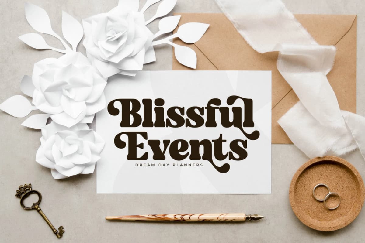 Midnight Gelactic – Modern Retro Serif font preview 5