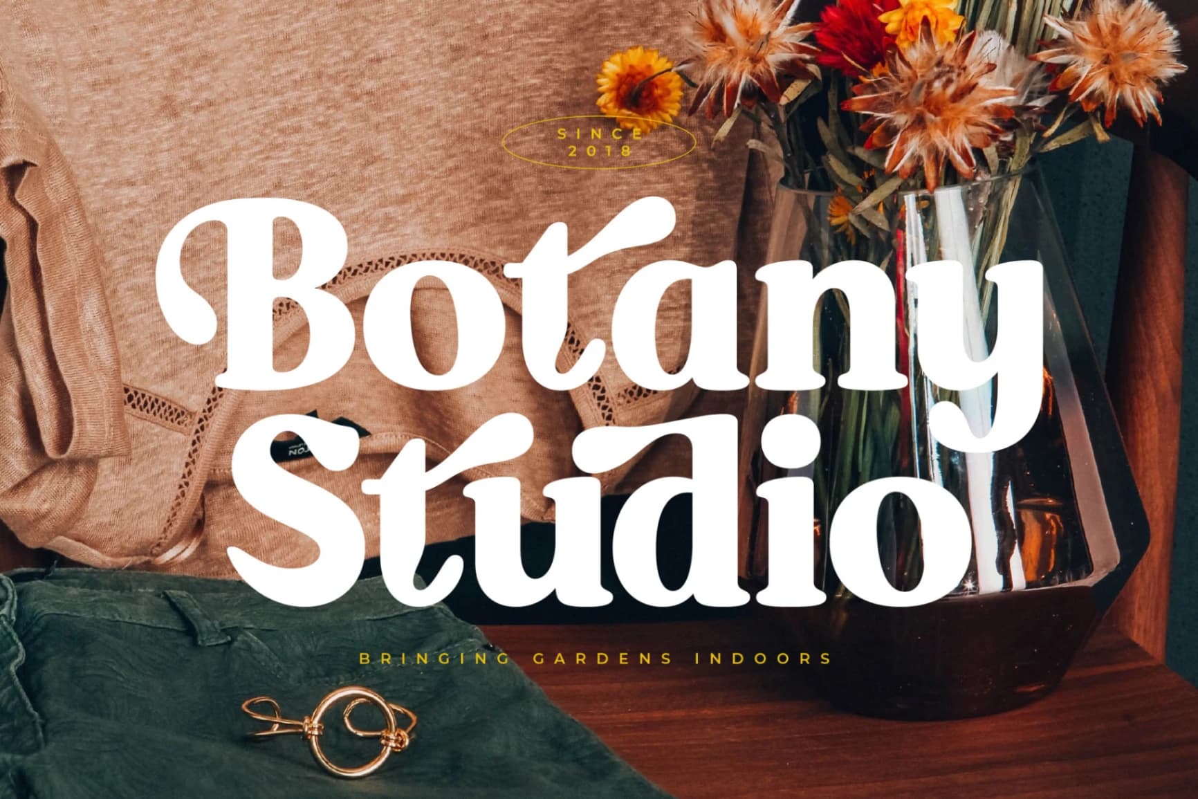 Preview 3 for Mistys Relrica – Modern Retro Serif
