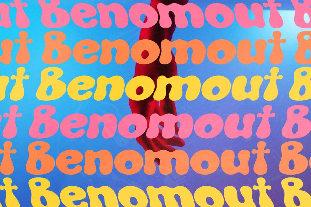 Benomout - Grove Retro Display Font font preview 2