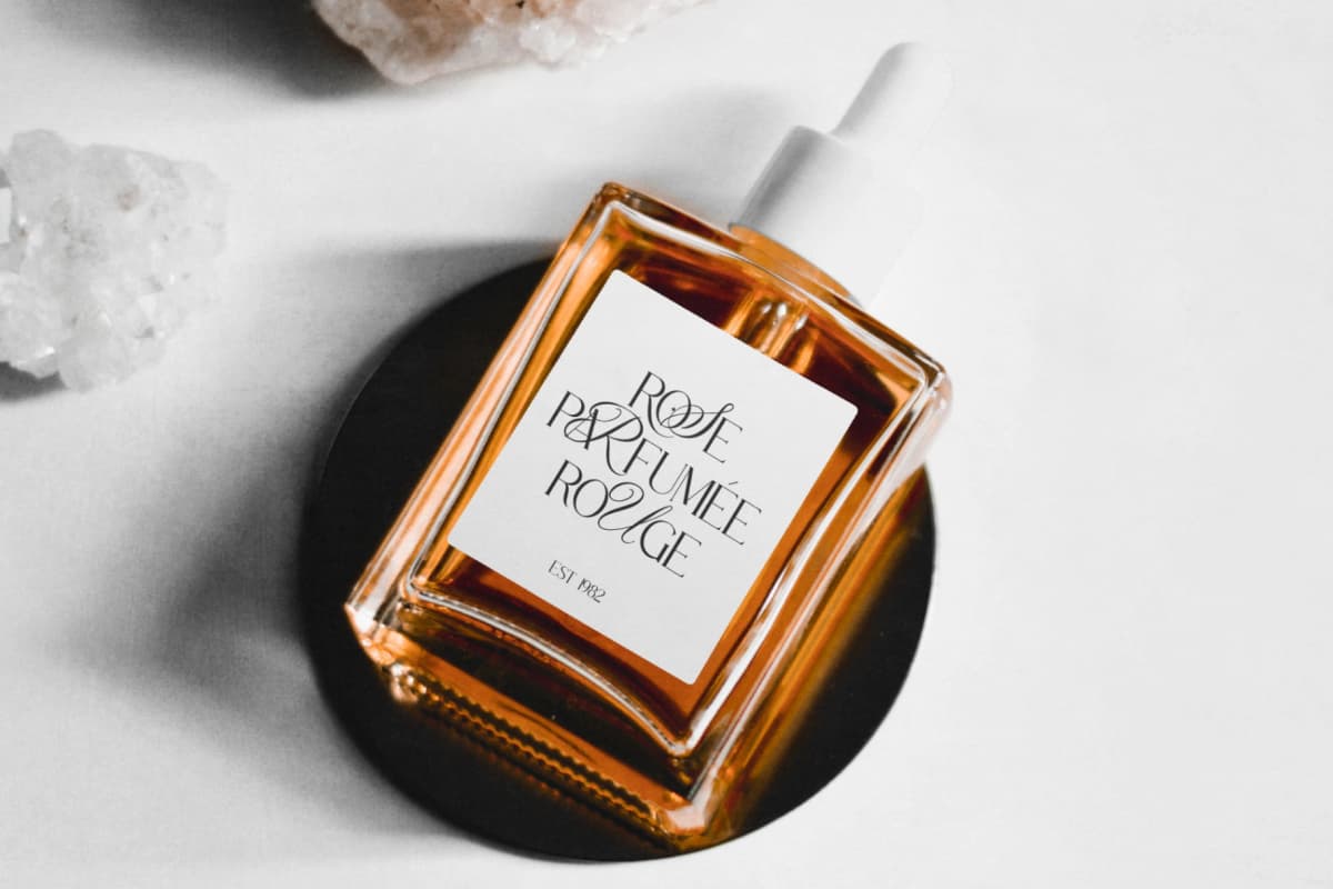Merqola Nature - Modern Ligature Serif font preview 3