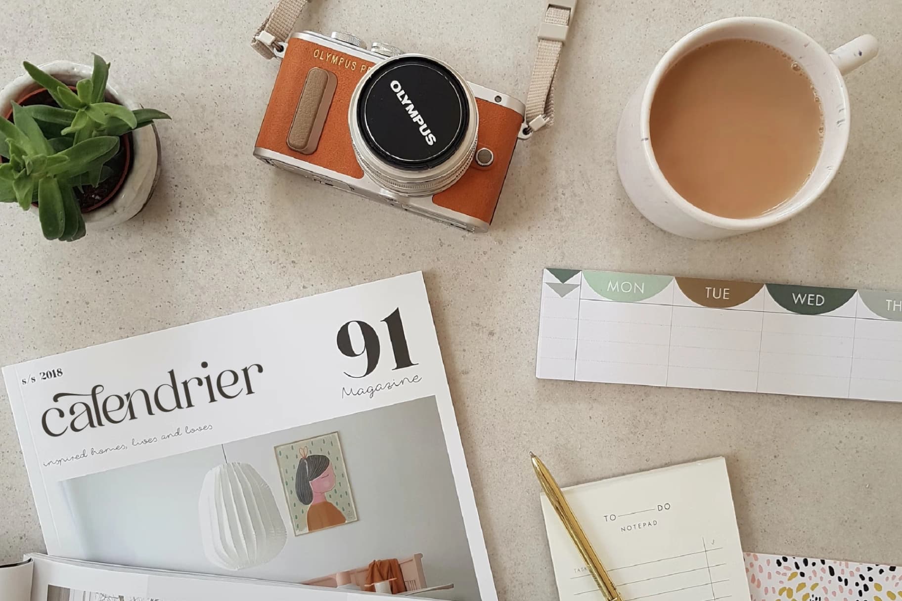 Preview 7 for Quahon - Modern Stylish Font