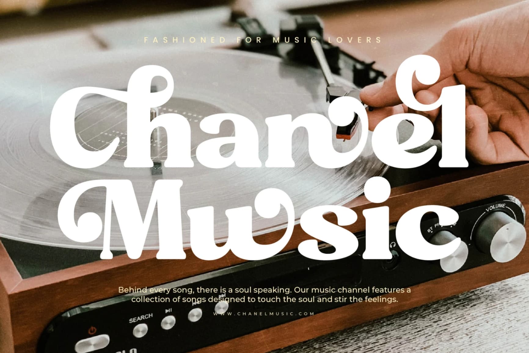 Preview 11 for Angelic Pearl - Retro Serif Font