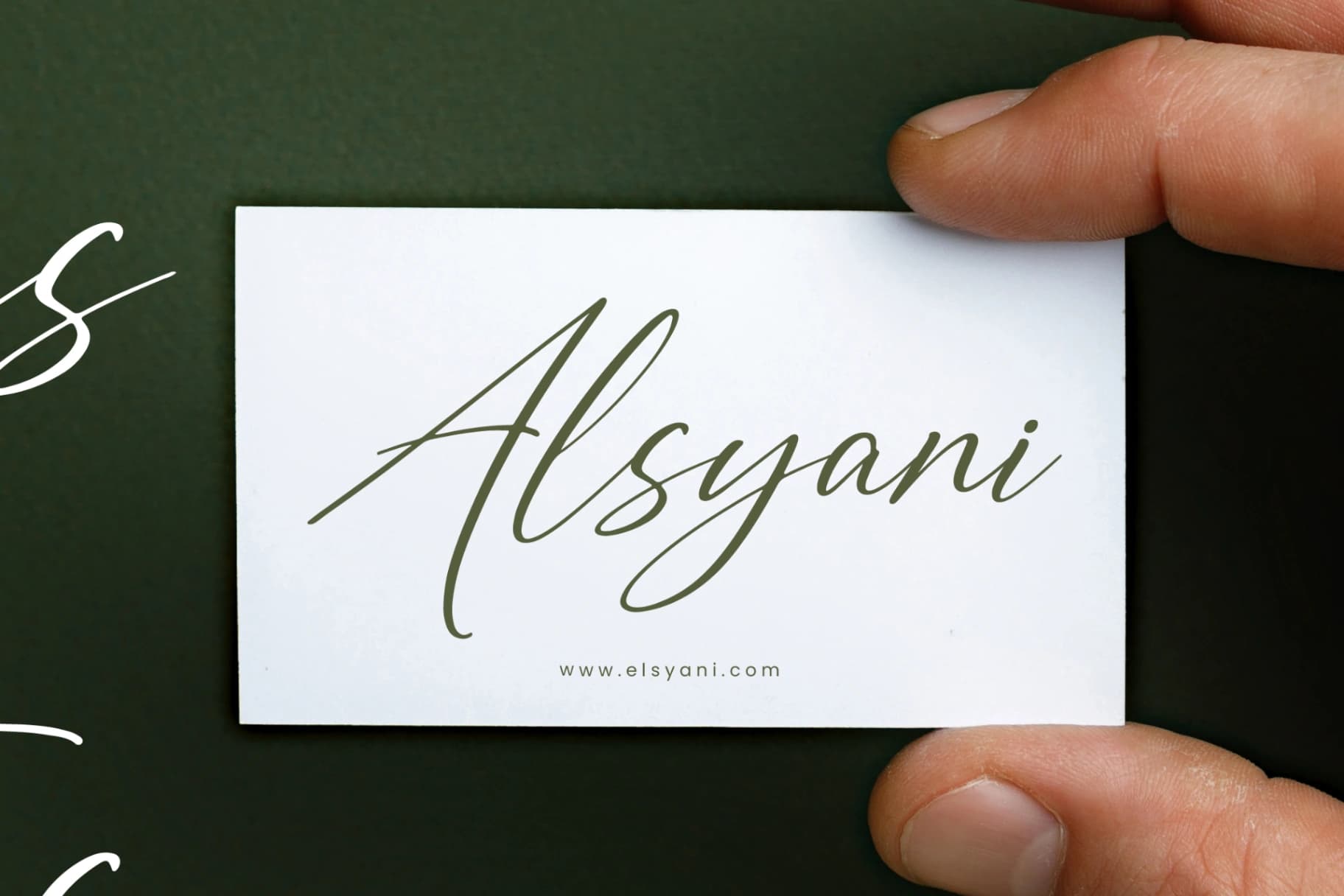 Preview 3 for Auronifal Meribant – Modern Signature Font
