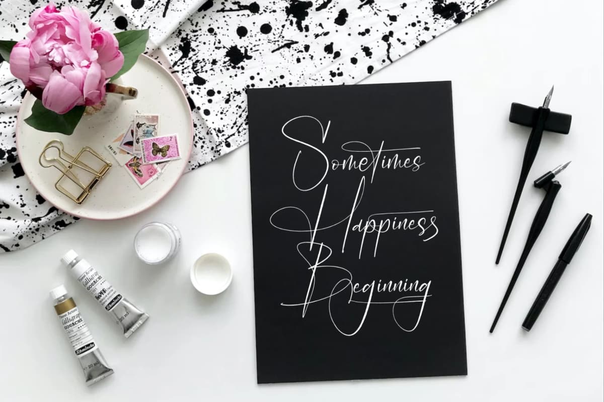 Molahesta - Realistic Signature Font font preview 4