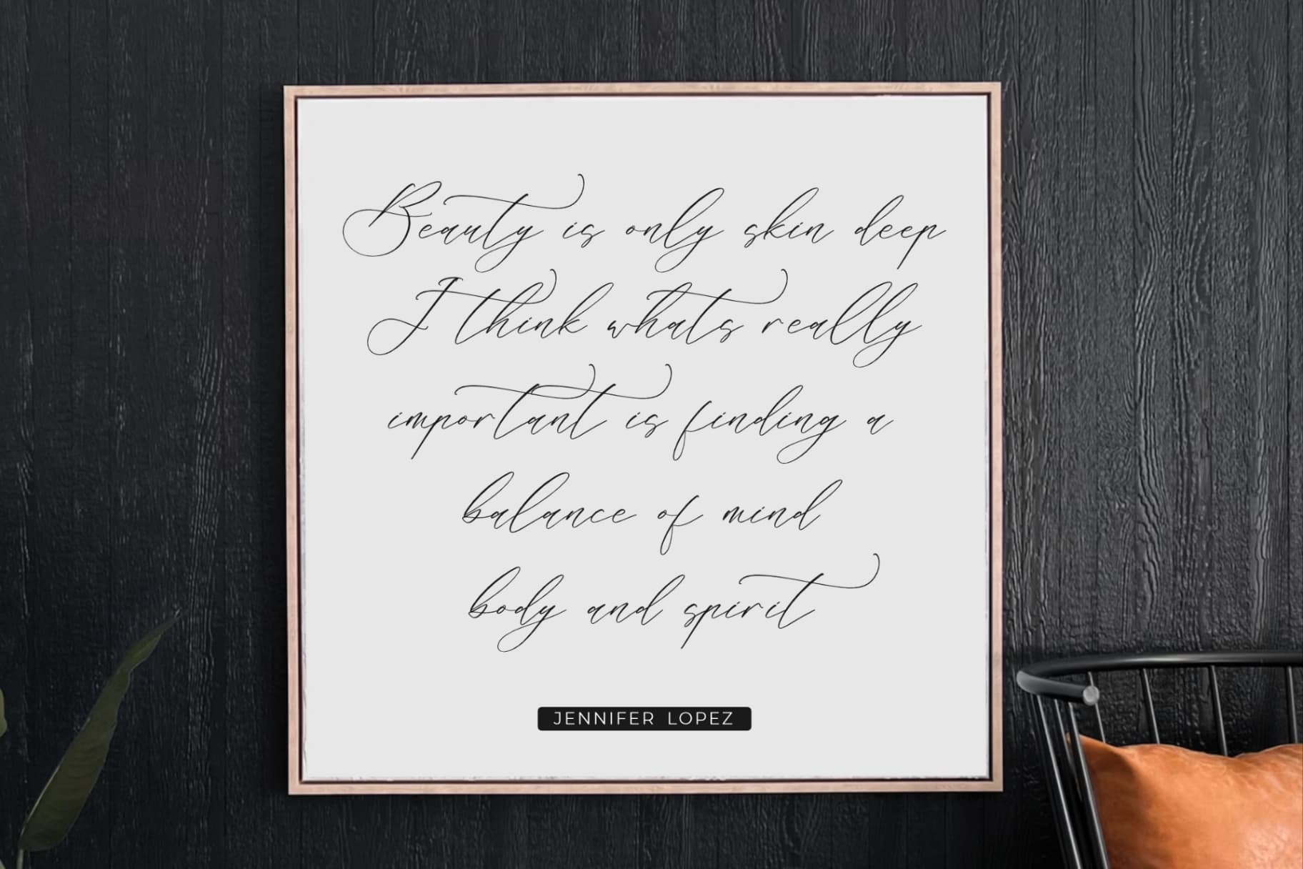 Preview 5 for Liontinela Realise - Chic Calligraphy Font