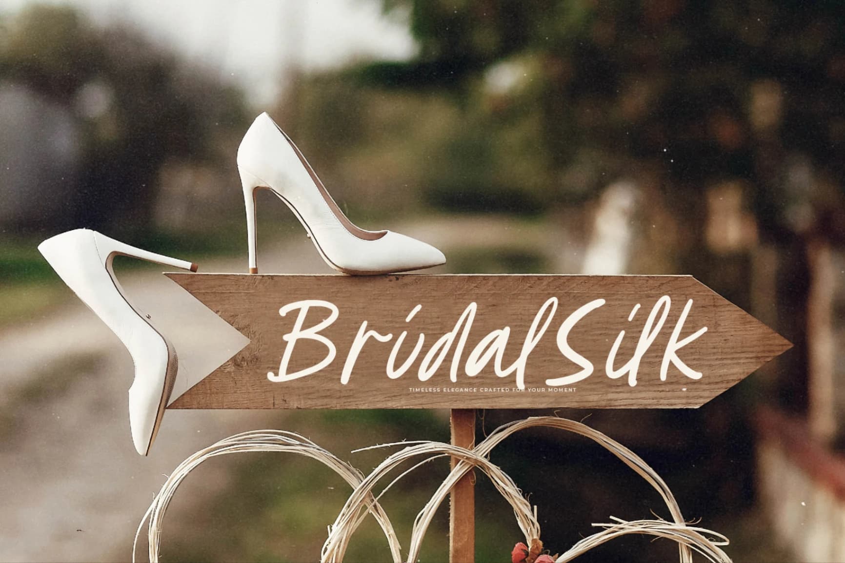 Preview 12 for Floral Buttercup - Modern Handwritten Font