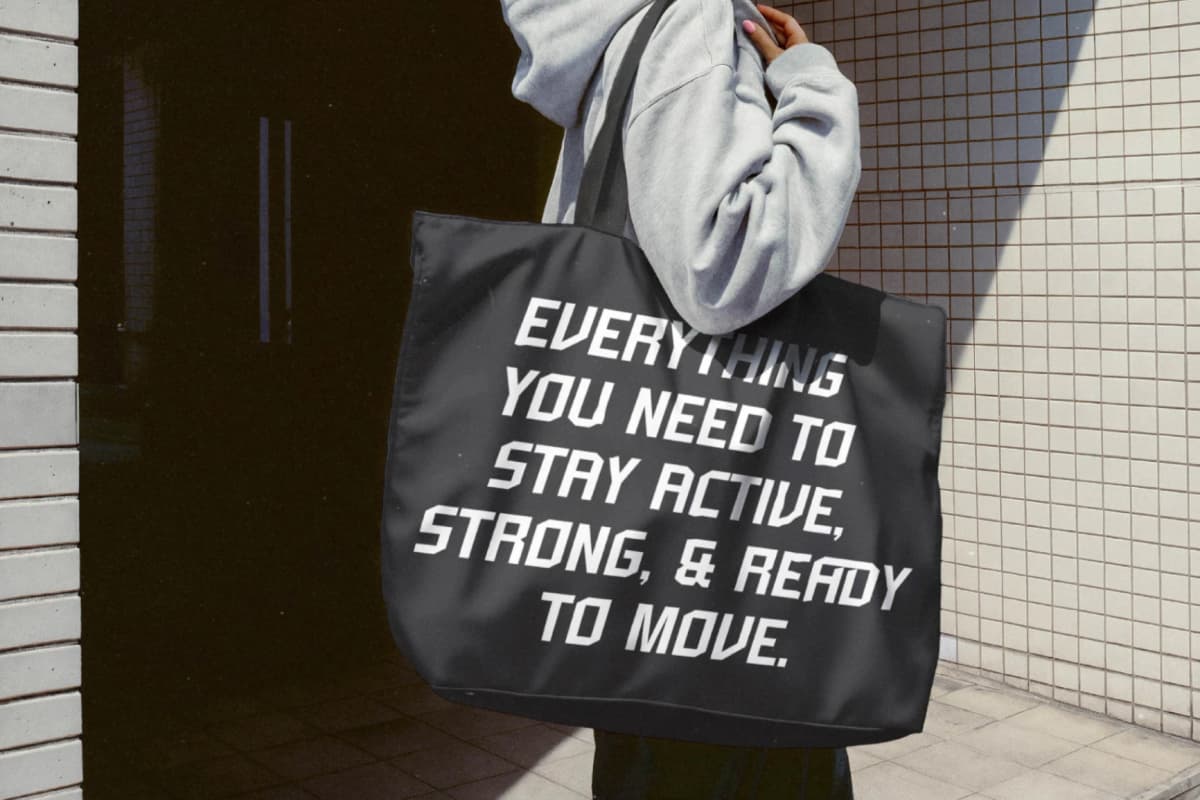 Menscity - Futuristic Sporty Font font preview 4