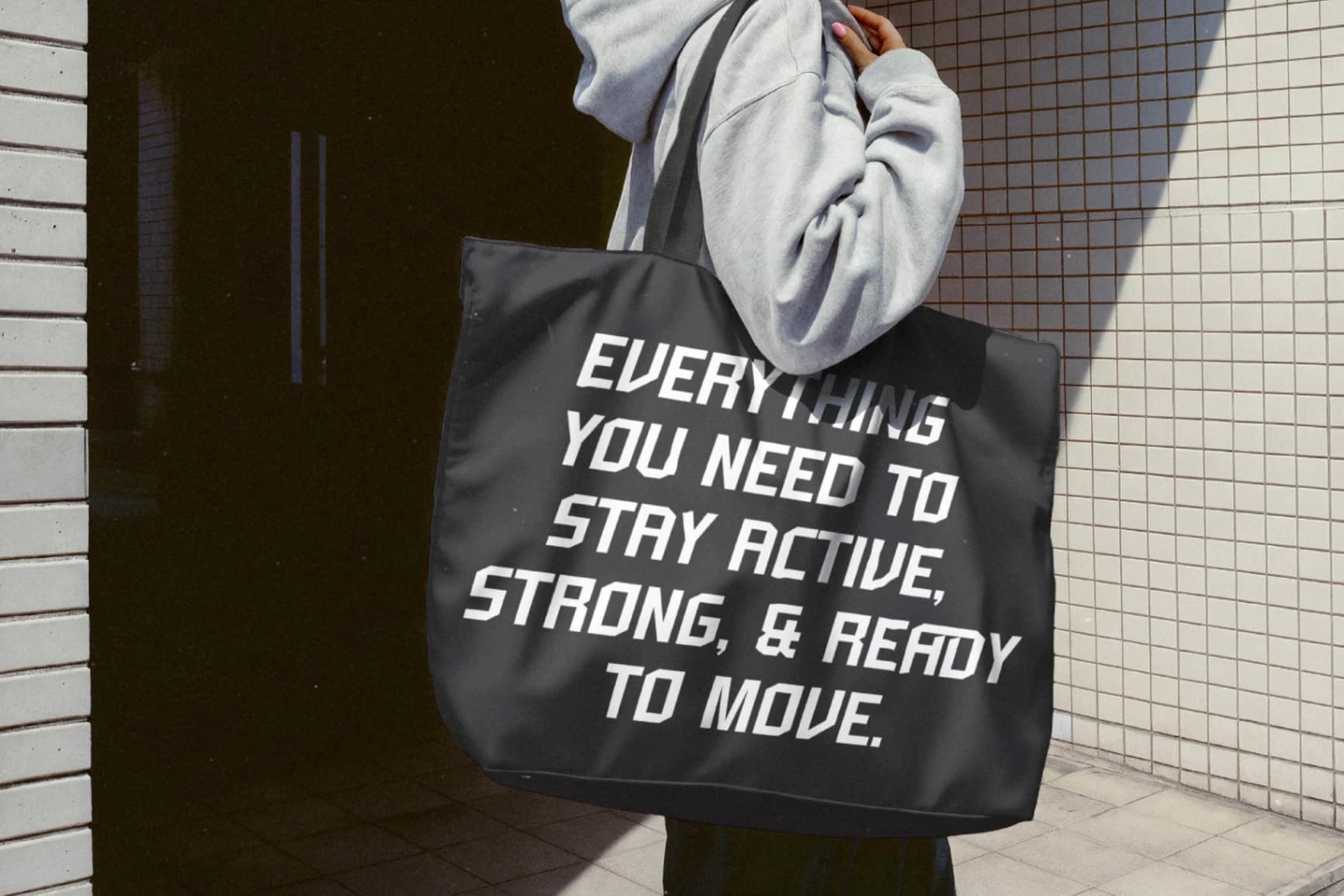 Preview 4 for Menscity - Futuristic Sporty Font