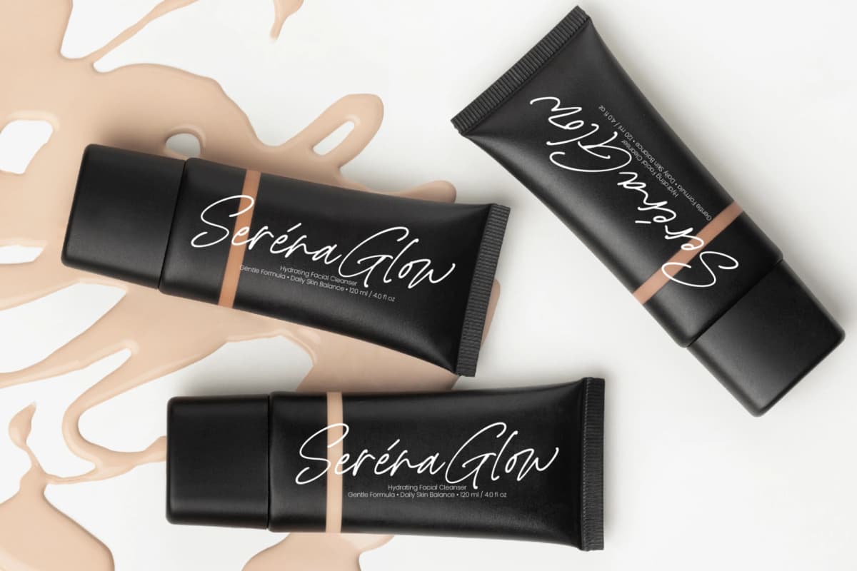 La Rettany - Luxury Handwritten Font font preview 2