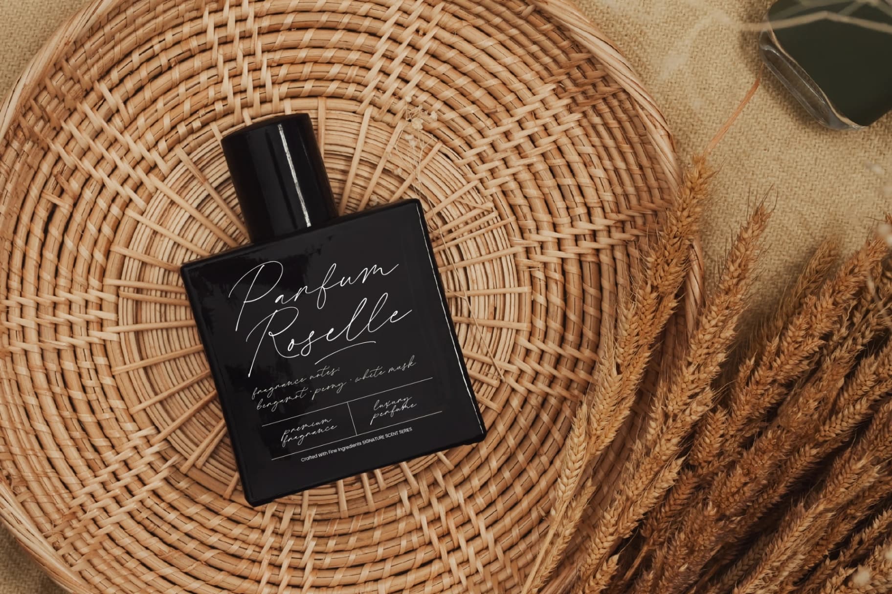 Preview 5 for Melghita - Elegant Calligraphy Script